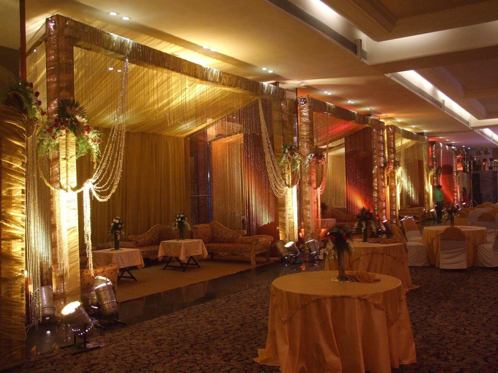 Hotel Centre Point Nagpur Exterior foto